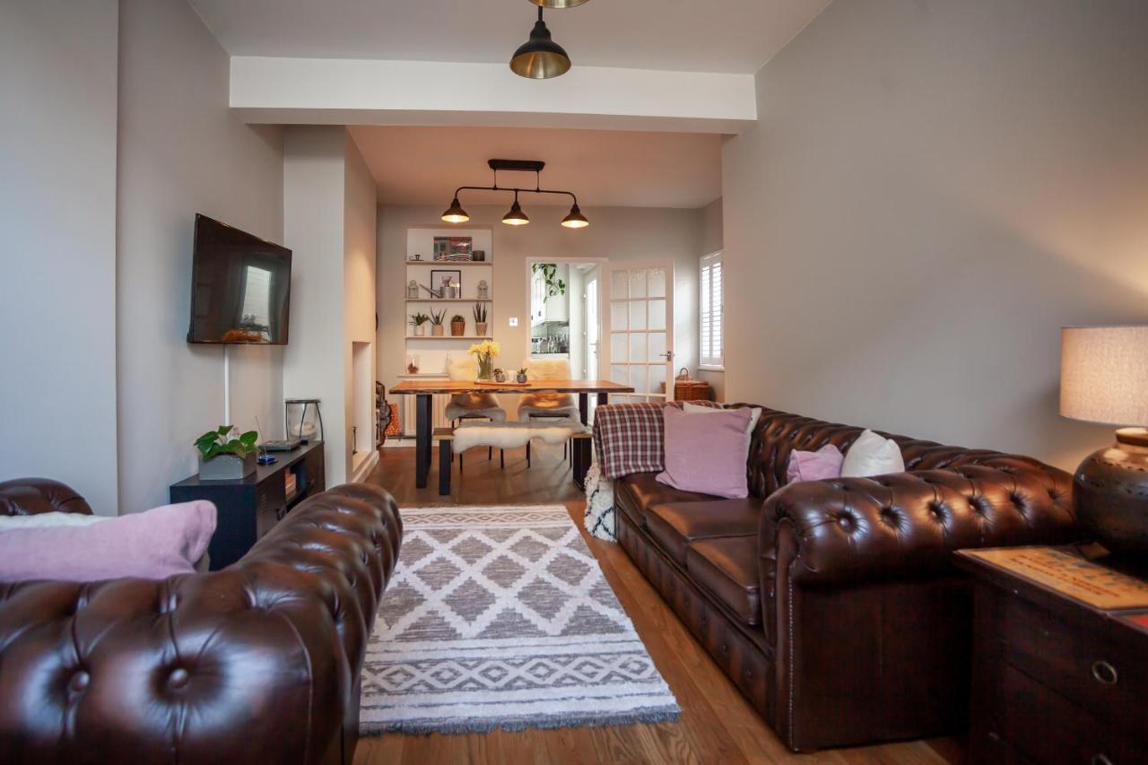 Hereford City - St Owens Terrace - Comfortable & Spacious Well Presented Three Storey House, Perfect For A Weekend Away & Exploring The City On Foot - Hosted By Rentmyhouse エクステリア 写真