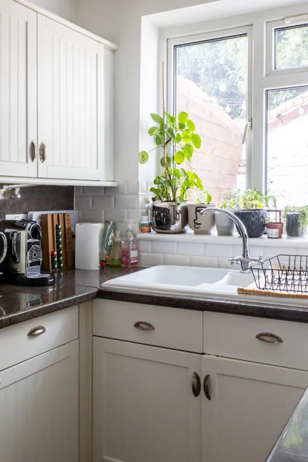 Hereford City - St Owens Terrace - Comfortable & Spacious Well Presented Three Storey House, Perfect For A Weekend Away & Exploring The City On Foot - Hosted By Rentmyhouse エクステリア 写真