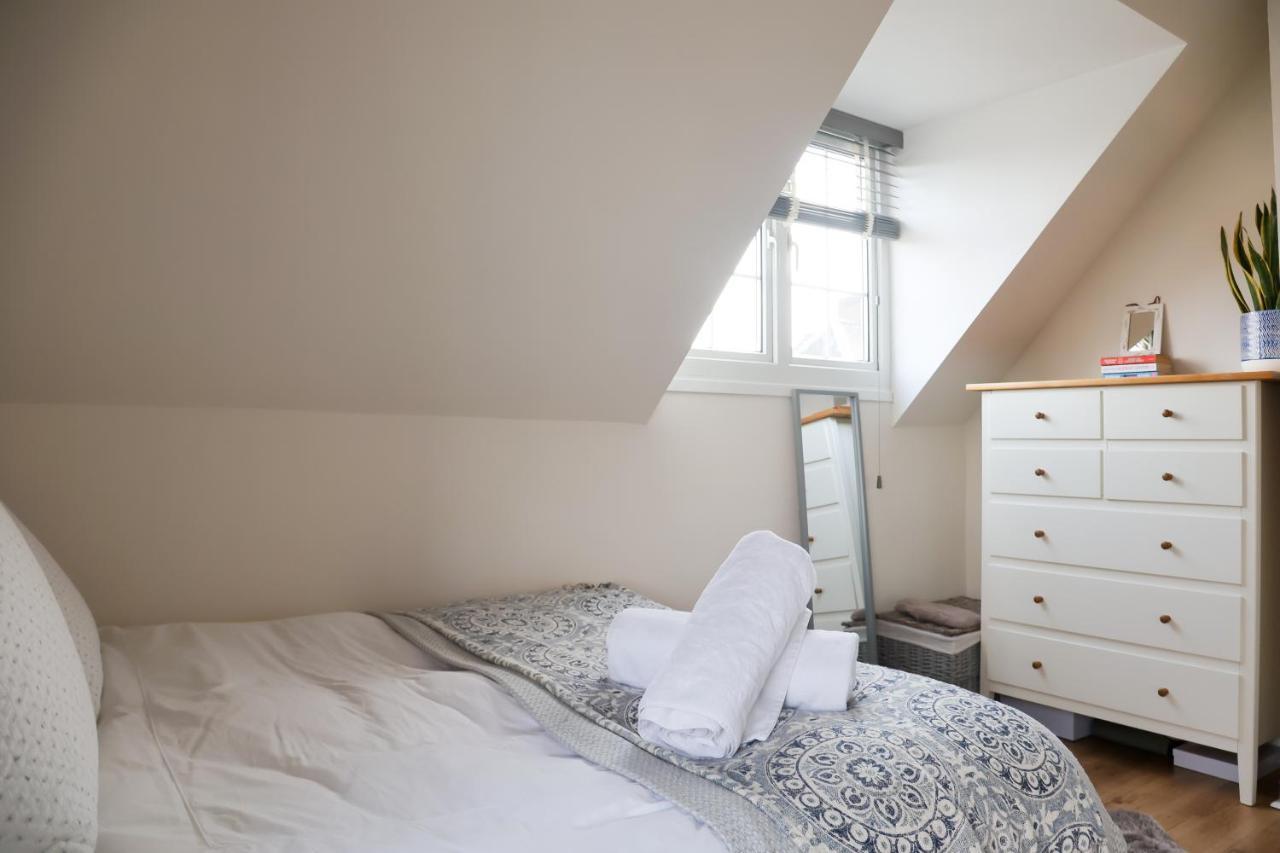Hereford City - St Owens Terrace - Comfortable & Spacious Well Presented Three Storey House, Perfect For A Weekend Away & Exploring The City On Foot - Hosted By Rentmyhouse エクステリア 写真