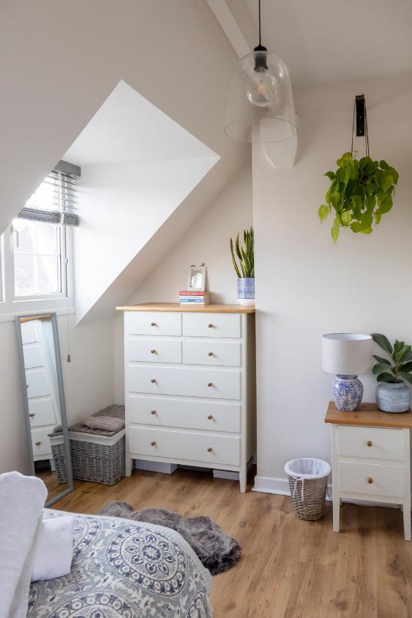 Hereford City - St Owens Terrace - Comfortable & Spacious Well Presented Three Storey House, Perfect For A Weekend Away & Exploring The City On Foot - Hosted By Rentmyhouse エクステリア 写真